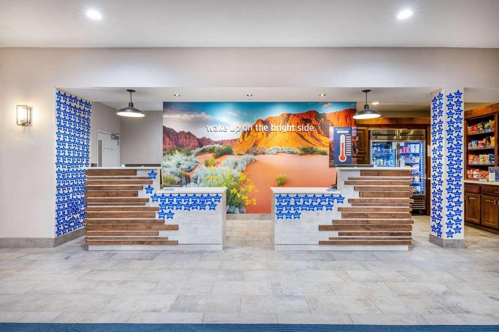 La Quinta By Wyndham St. George Hotel Interior photo